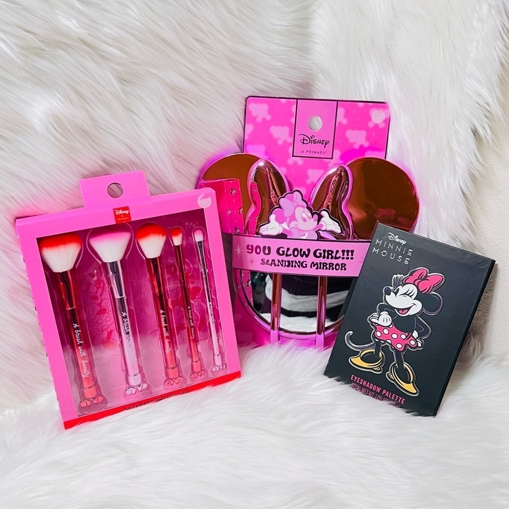 Minnie Mouse Makeup Bundle